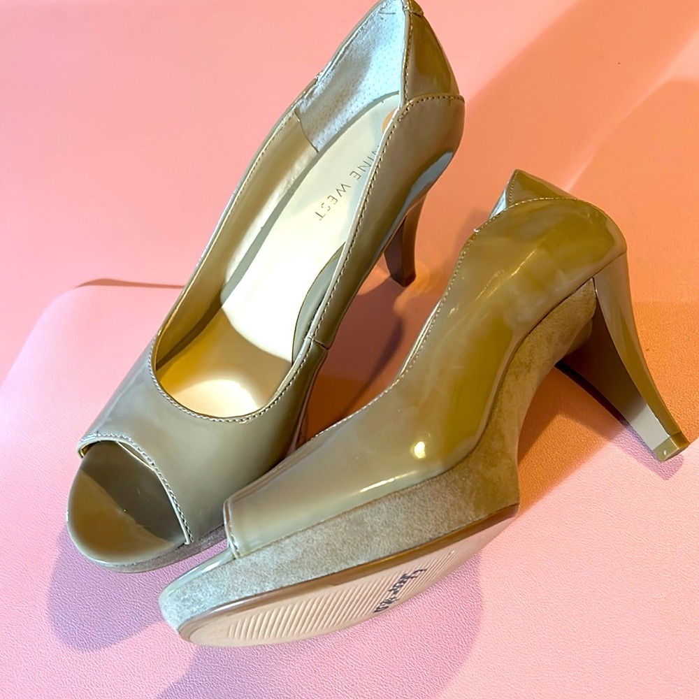 Color tan,size 7m,NINE WEST